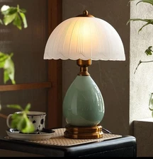 Retro Ceramic Table Lamp 16” Chinoiserie Green Vintage Accent