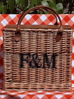 Fortnum & Mason    Käse- und Weinkorb Picknickkorb aus Weide Holzplatte & Kühltasche 