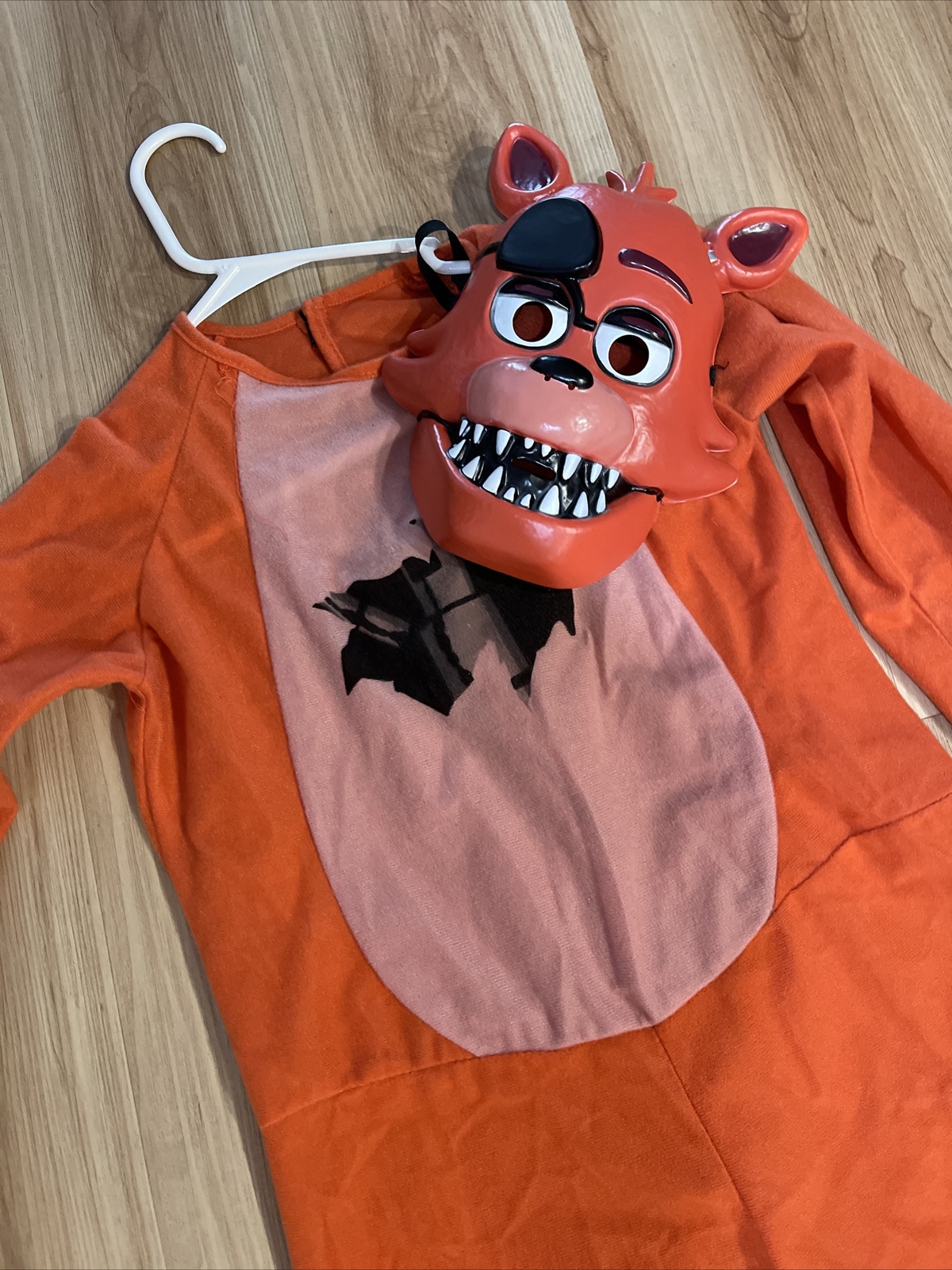 Five Nights At Freddy’s Big Kid Unisex Costume Size Medium Slightly