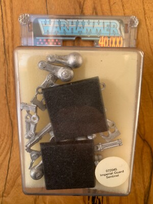 Warhammer 40k Imperial Giard Sentinels Clam Shell Blister Sealed NOS OOP Rare