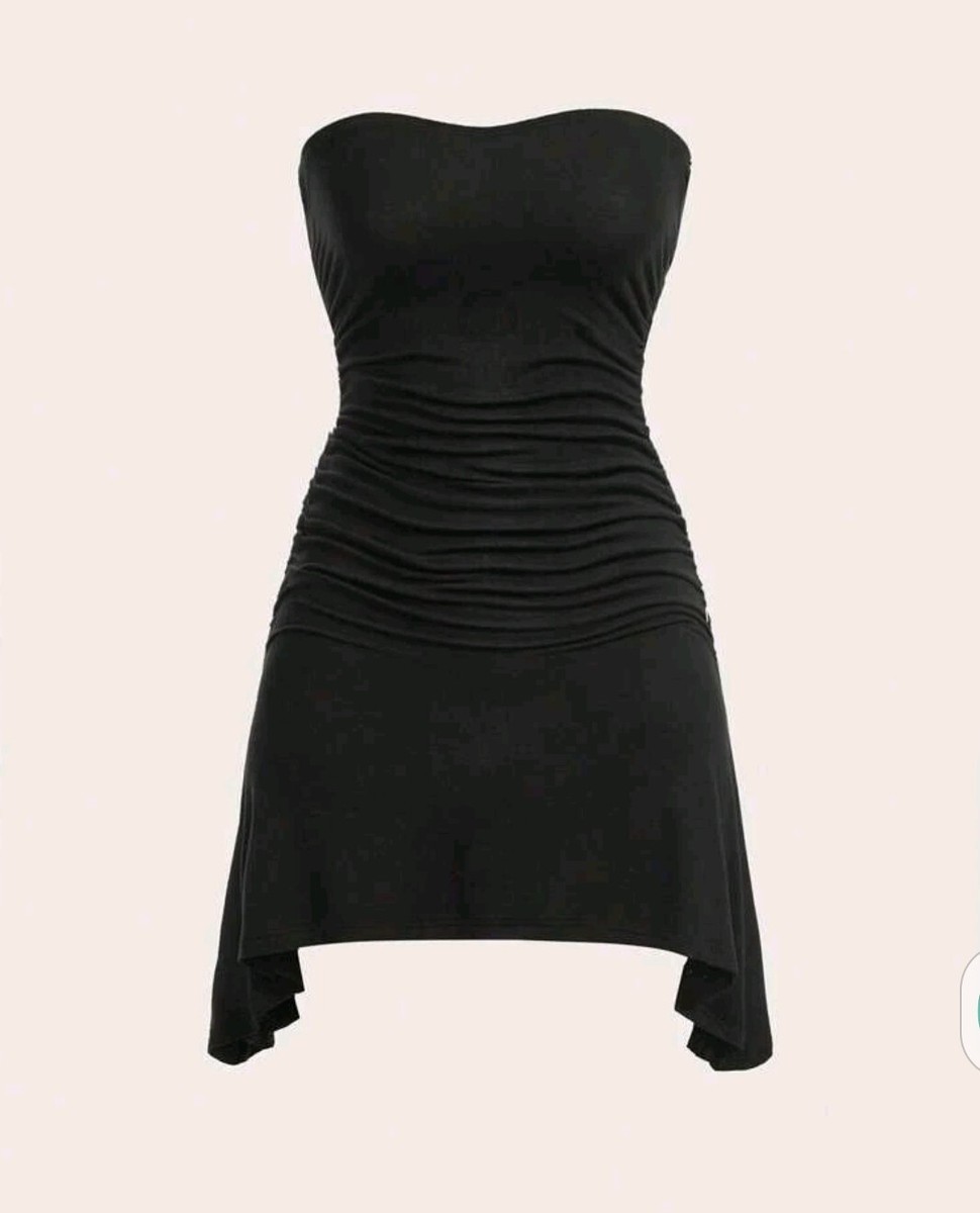 Ruched Side Asymmetrical Hem Tube Dress.( Size S ) Ruched Side Asymmetrical Hem Tube Dress.( Size S )