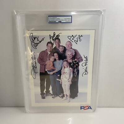 EVERYBODY LOVES RAYMOND Cast Signed Autographs 8 x 10 Photo - PSA Encapsulated