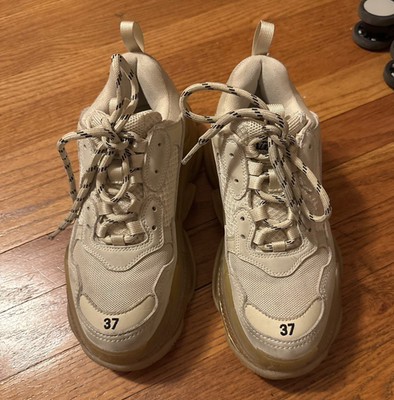 Balenciaga triple S Beige Low Top Lace-Up Sneakers Solid Unisex Adults