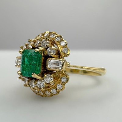 Vintage Emerald Ring Estate Fine Jewelry Pre-Owned 18K Yellow Gold Size 5