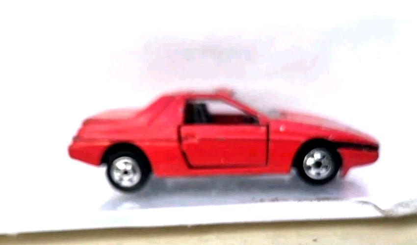 Pontiac Fiero Road Champs rojo Foto 3 de 4