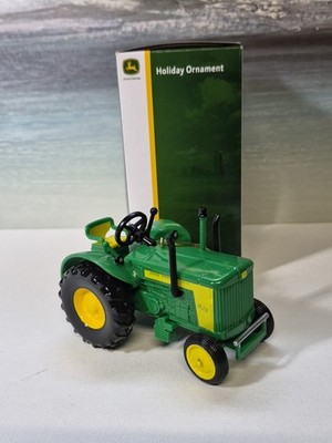 JOHN DEERE 3.75'' Christmas Ornament - 820 Diesel Tractor