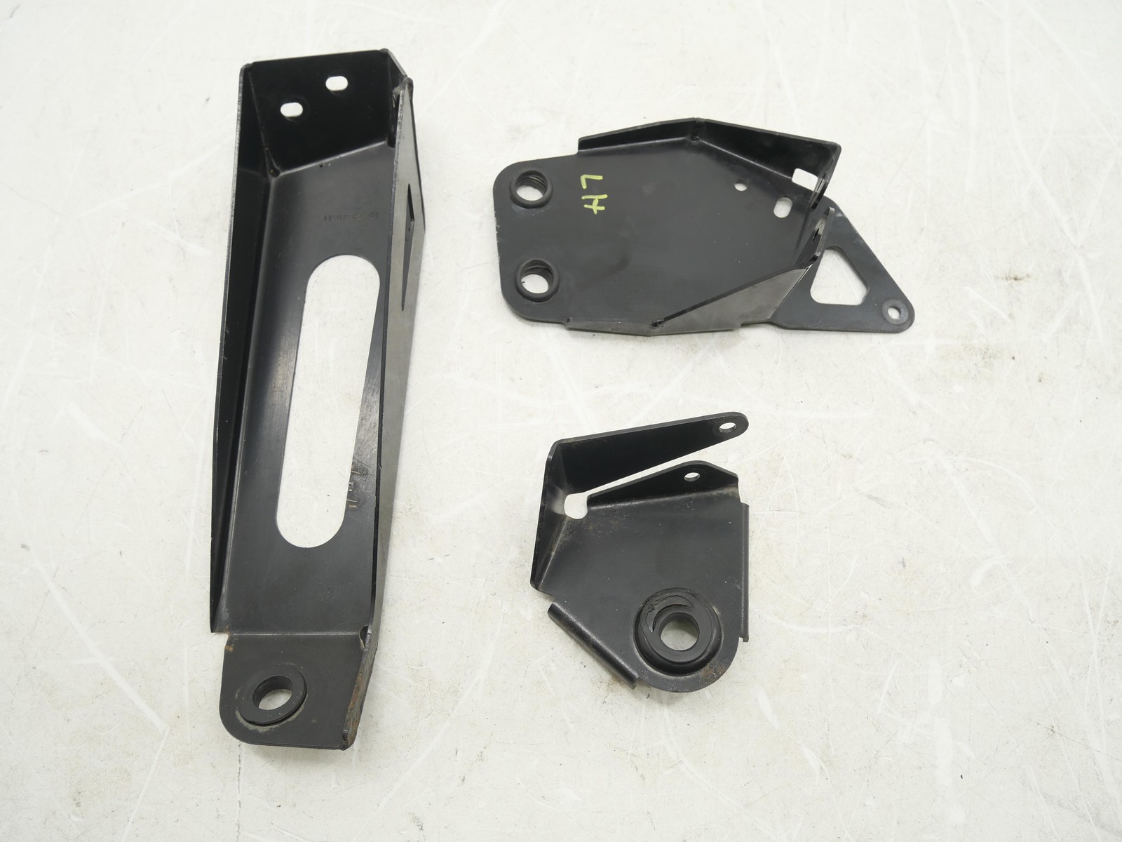 Used Rear Driver Left Radiator Support Bracket Mount 2016-2021 McLaren 570S OEM