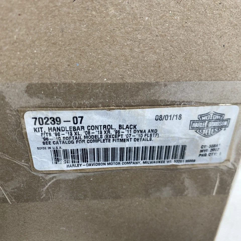 Interruptor manual de controle de guidão esquerdo direito Harley 70239-07 fabricante de equipamento original 96-11 Softail Dyna - Imagem 2 de 4