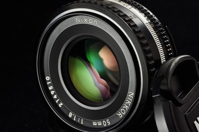 US duty paid Near Mint Nikon Ai-s Ais Nikkor 50mm f/1.8 MF pancake Lens JAPAN