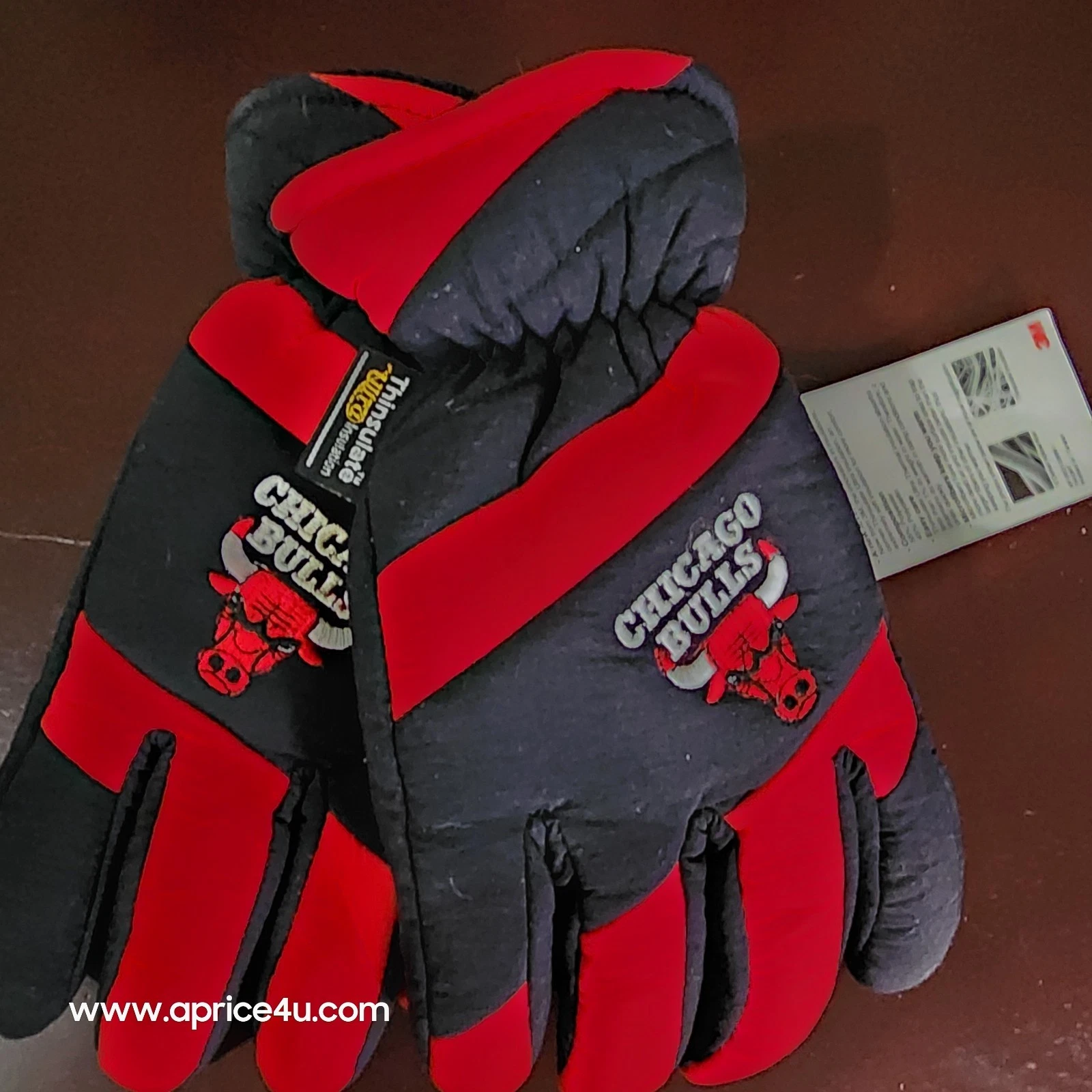 3M Ultra Thinsulate Chicago Bulls Gloves Snow Ski Winter S/M