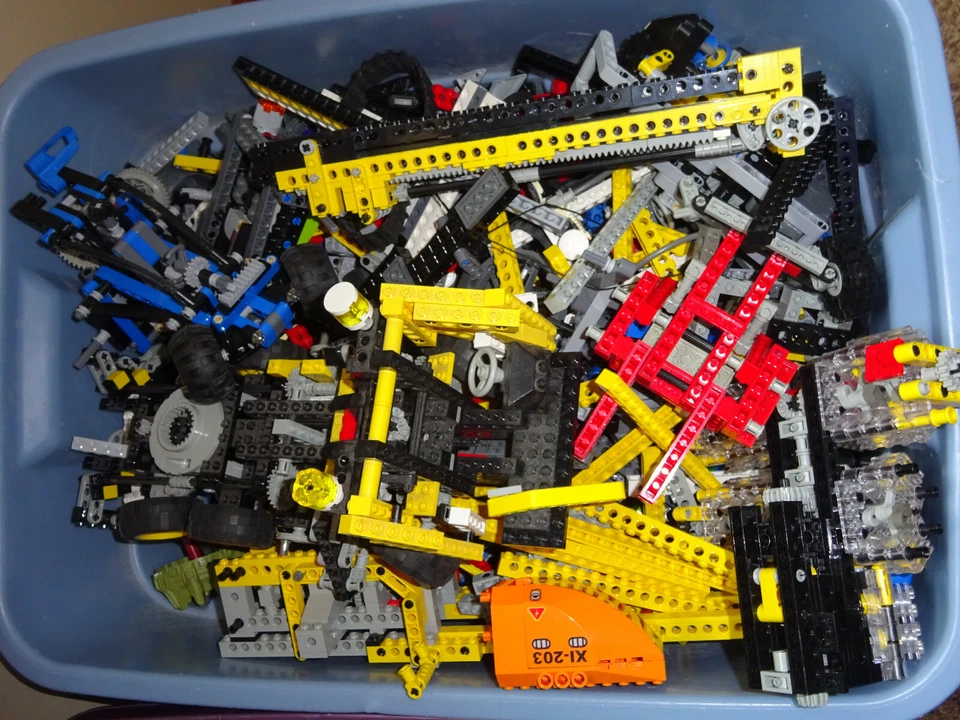 LEGO Bulk Lot 7 Pound lbs Technic Mindstorms Bricks Gears Pins Liftarms Tires - Image 3 of 4