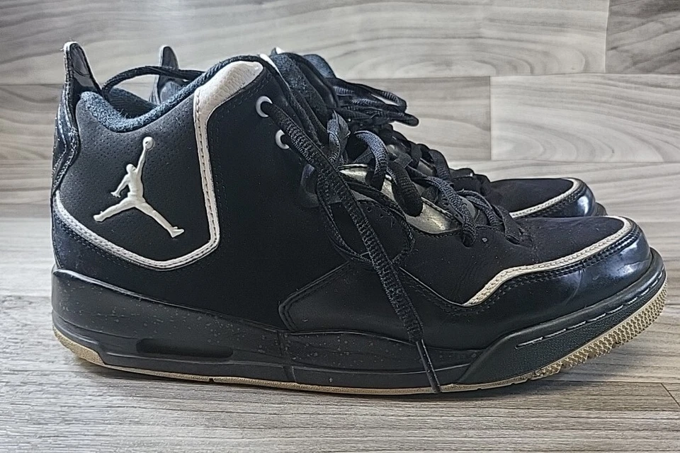 Nike Air Jordan Courtside 23 Black and White Men's Size 10 453980-010 - Image 4 of 4