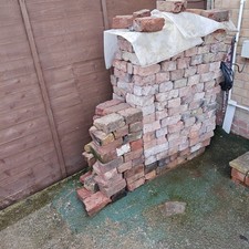 Reclaimed half bricks.