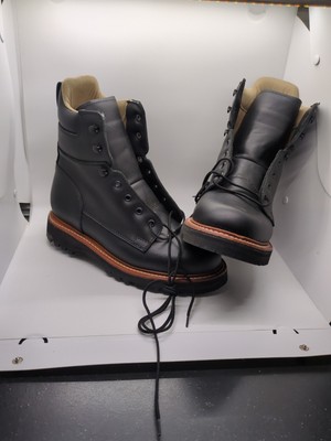 P.W. Minor Real USA LEATHER Men's Boots Vibram Soles Size 6.5 D Black