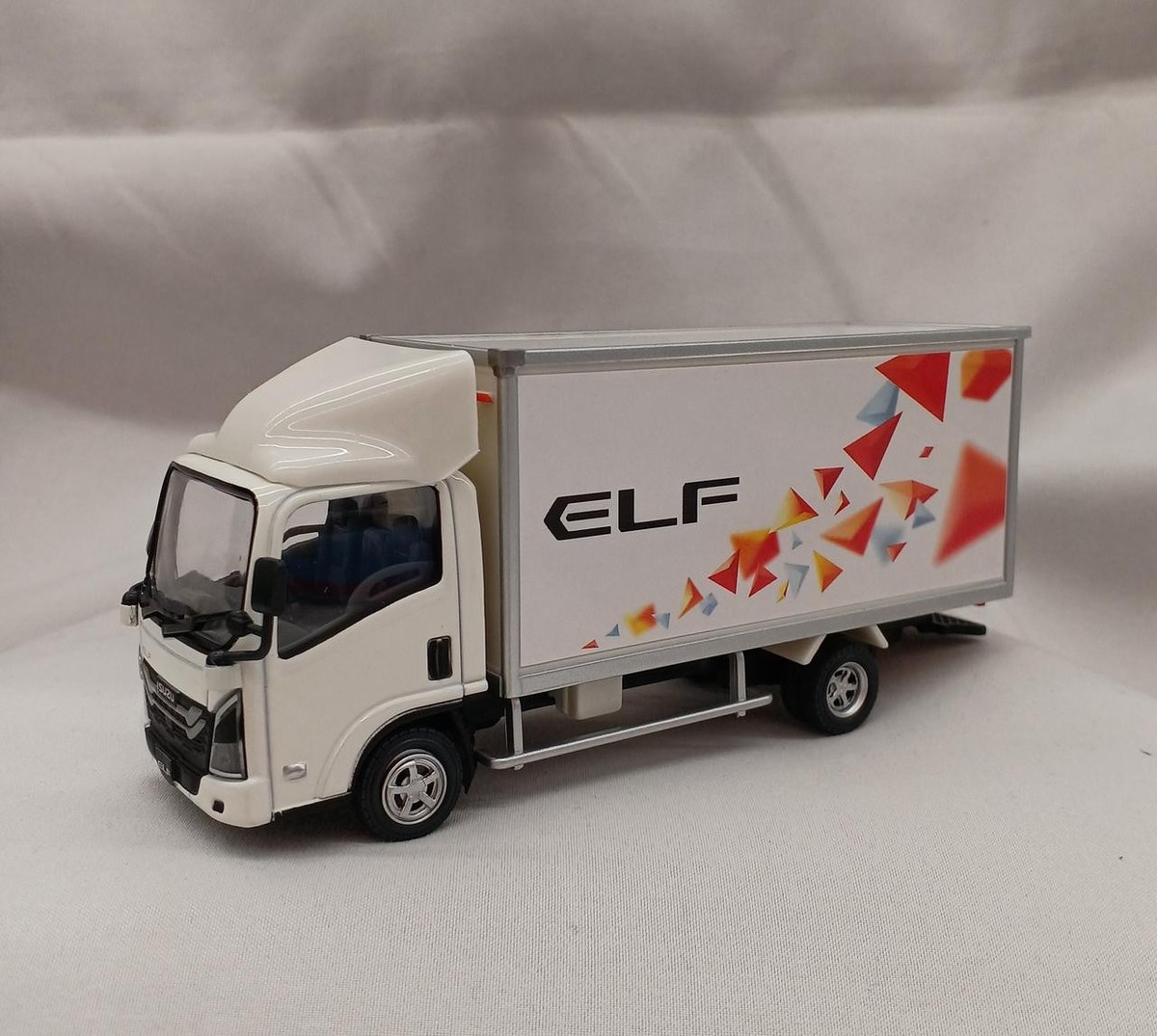 新型 ISUZU ELF ミニカー 1/43 スケール いすゞ エルフ Amazon | 1/43 いすず エルフ トラック ミニカー ISUZU ELF