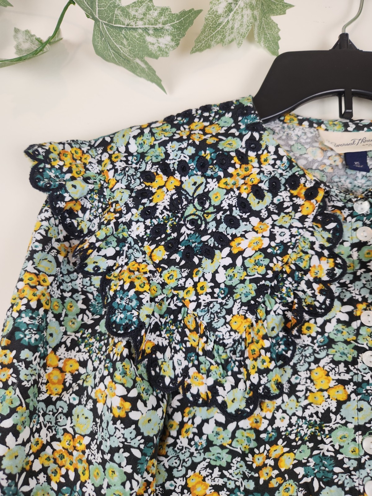 Universal Thread Size XS Wide Ruffled Collar Embr… - image 3