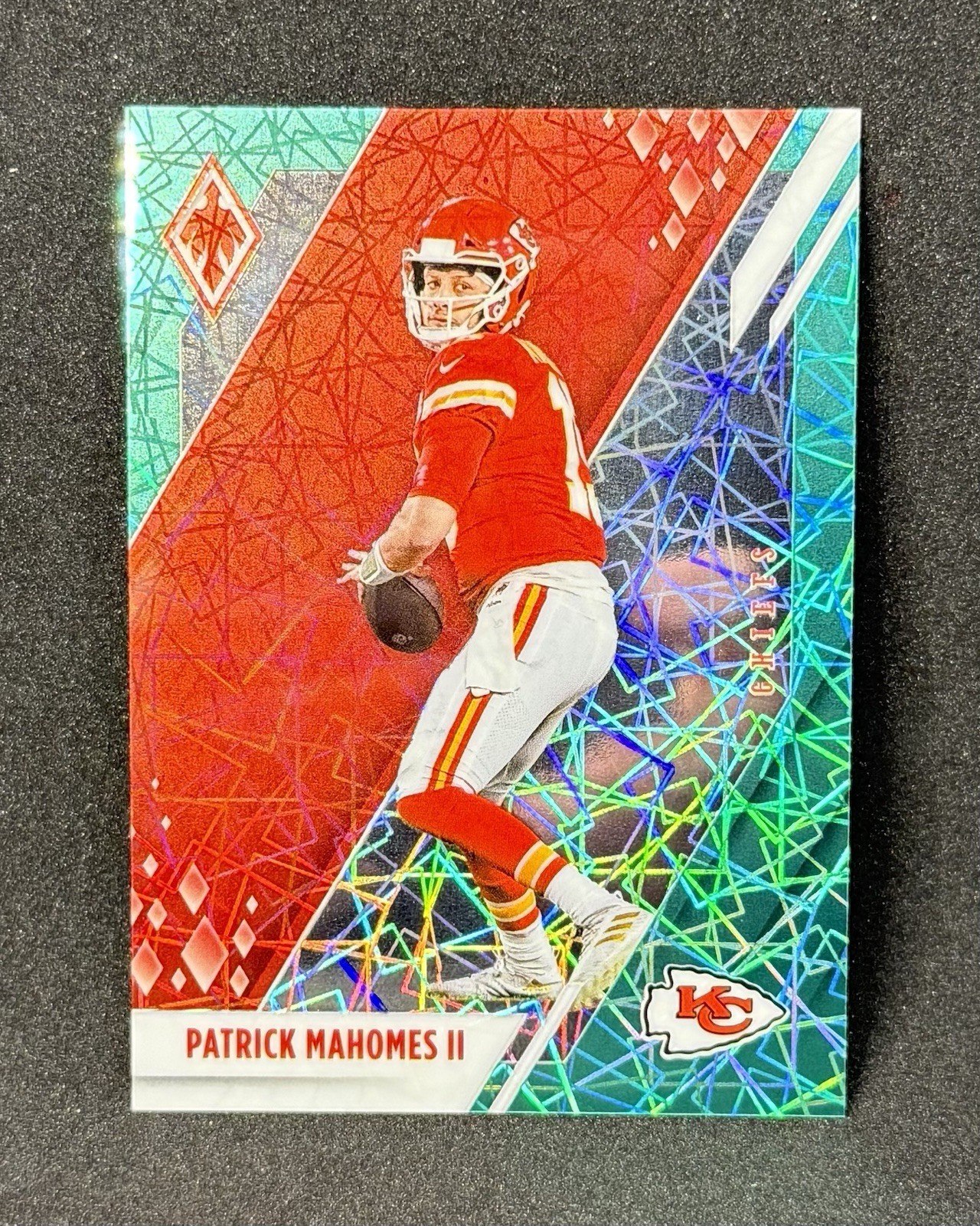 2021 PATRICK MAHOMES II PANINI PHOENIX #57 GREEN LAZER PRIZM 13/25 SSP CHIEFS