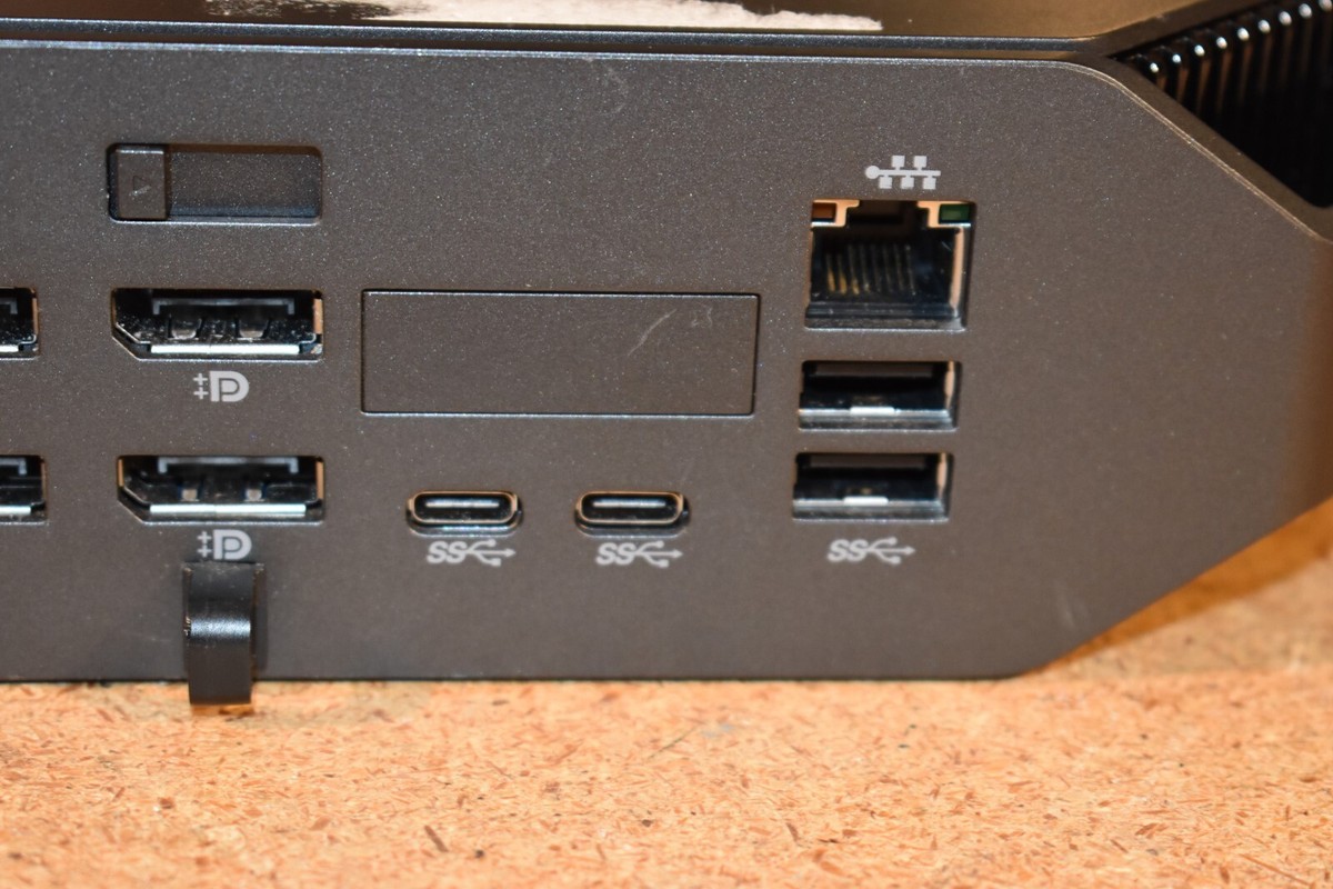 HP Z2MINIG3 E3-1245 V5 メモリ16GB SSD 512GB HP Z2MINIG3 E3-1245 V5 メモリ16GB SSD 512GB デスクトップ hp Z2