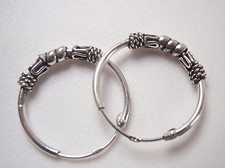 Small Bali Hoop Earrings 925 Sterling Silver with 5 Decorative Accents 17 mm