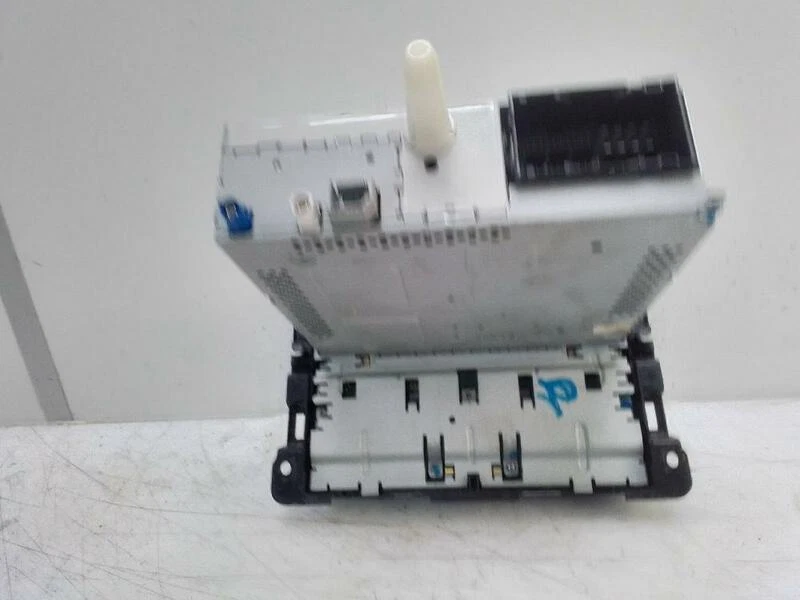 07355981580 radio para JEEP RENEGADE (BU)(2014- ) 1.4 103KW 140CV 2014 582477 - Imagen 2 de 4