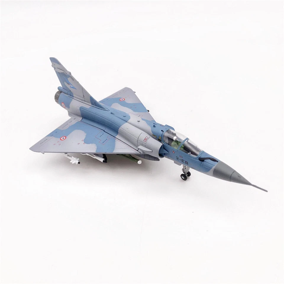 1/100  Modello di aereo da caccia con espositore, miniatura - Immagine 3 di 4