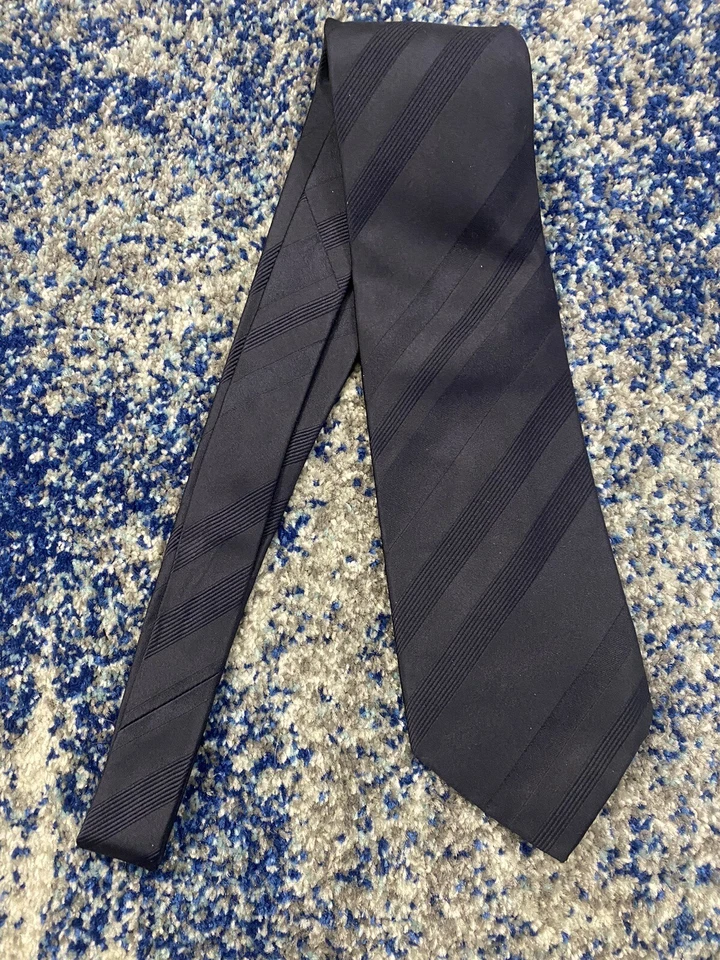 Corbata de seda hecha a mano Ralph Lauren etiqueta púrpura azul marino sesgo tonal Foto 2 de 4