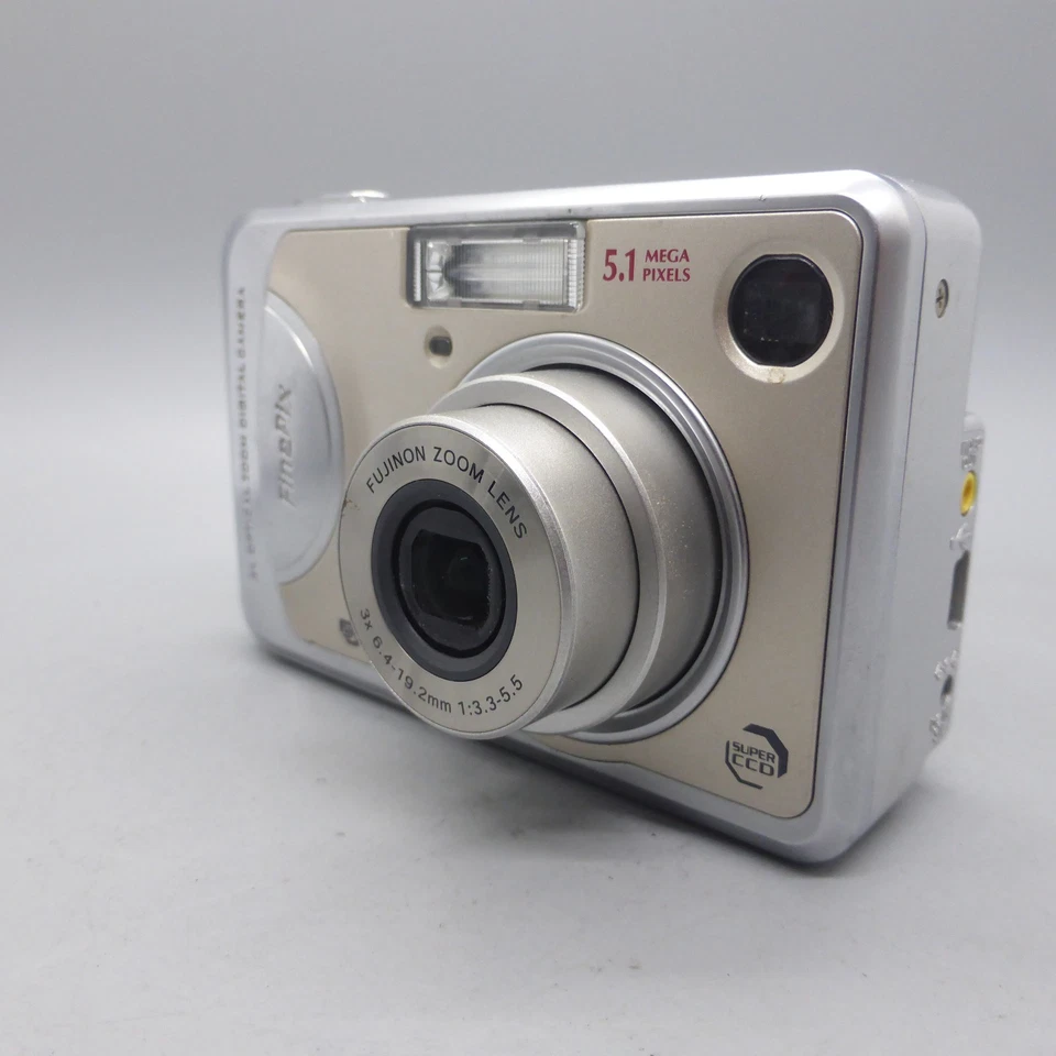 Fujifilm FinePix A510 5.1MP Digital Camera - Silver, photo 2 of 5
