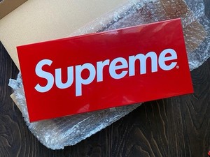 Supreme Small l Storage Box シュプリーム Supreme SIGG Small Metal Box Plus Red - SS18 - US