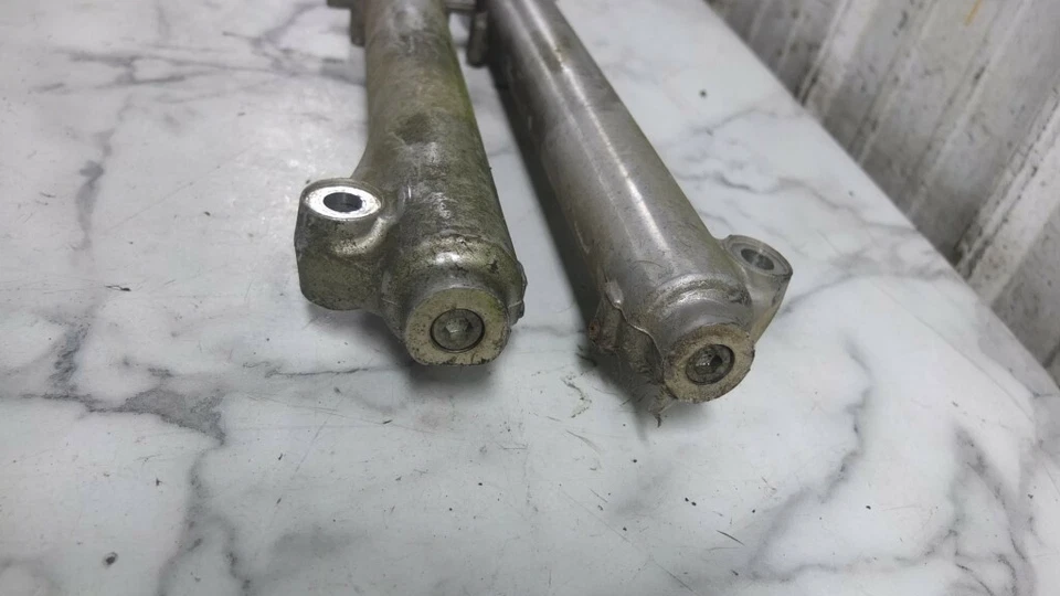 82 83 雅马哈 XT200 XT 200 前叉减震管  — 第 3/4 张图片