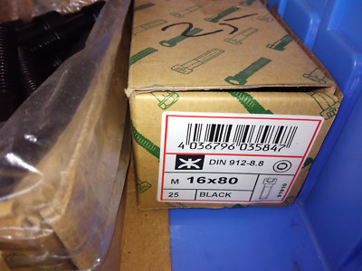 Hexagonal socket screw screw machine screw M16x80 DIN 912 8.8 new product