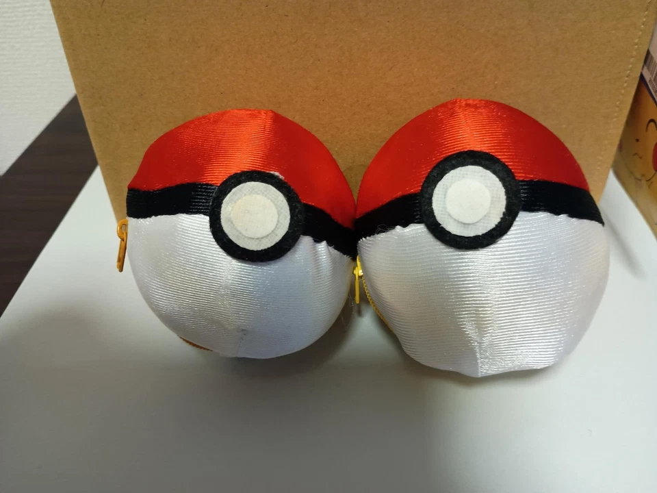 Juego de Peluche Pokémon Pikachu y Squirtle Poké Ball TOMY de Colección Años 2000 - Importación de Japón Foto 4 de 4