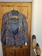 Men’s Floral Suit Set Blazer Waistcoat Trousers Bow Tie & Shoes UK Worn Once