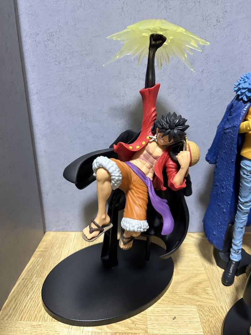 ワンピース フィギュア TRAFALGAR.LAW SHANKS 6体セット ONE PIECE Figure lot set 6 Luffy Shanks Uta Marco Trafalgar