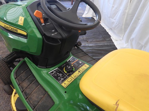 John Deere Ride on Lawn Mower X305R 327 hrs - Picture 7 of 10