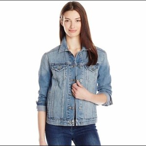 women's boyfriend denim jacket