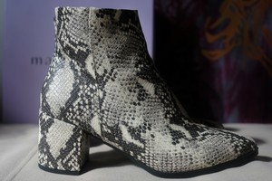 madden girl snake boots