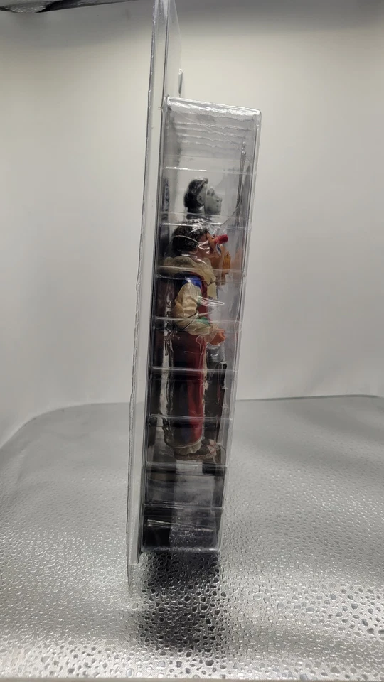 Pack de 2 Neca Cult Classic Halloween. Viene con funda protectora. Foto 4 de 4