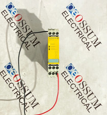 SIEMENS 3TK2824-1AL20 SAFETY RELAY 230VAC FREE FATS SHIPPING
