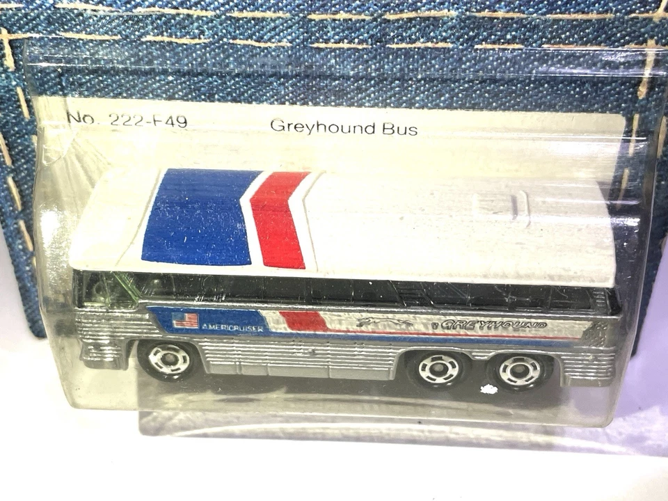 Vintage New Tomy Tomica Pocket Cars Greyhound Bus MINT - Image 3 of 4