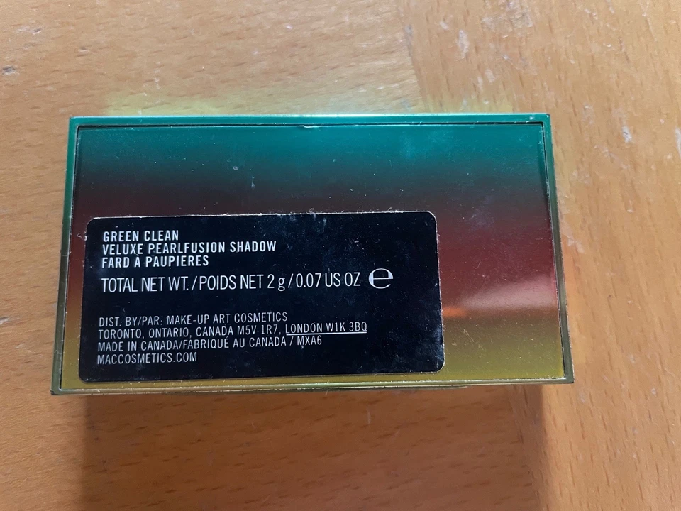 MAC Veluxe Pearlfusion Shadow *GREEN CLEAN*(2g/0.07oz)  Top Zustand :)  - Bild 2 von 3