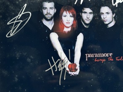 PARAMORE Signed Twilight 