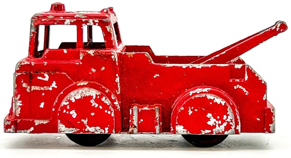 Camión grúa de colección Midgetoy rojo fundido a presión Rockford EE. UU. ¡Hermosa pátina! Juguete Foto 4 de 4
