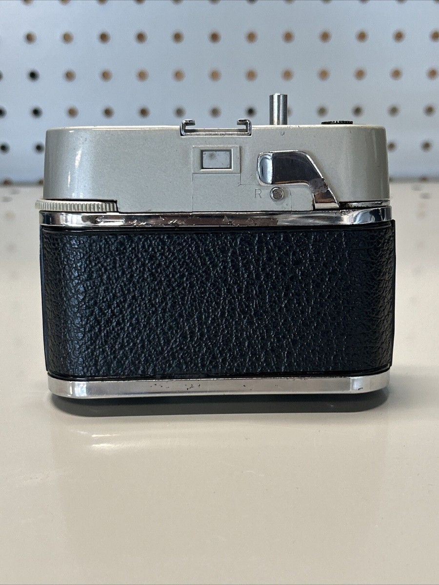 Halina Rolls Camera | Anastigmat 45mm f3.5 lens | Hong Kong | 1960