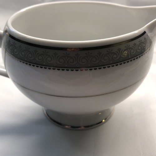 Mikasa Fine China PLATINUM CROWN L3428 Creamer NEW without Sticker - Picture 9 of 17