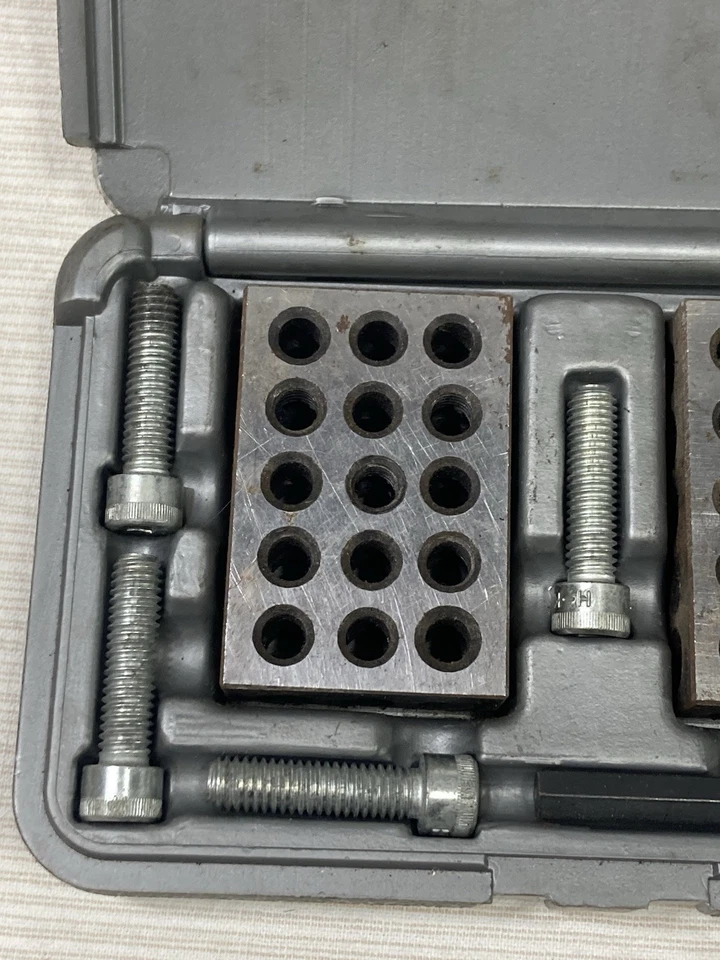 Brown & Sharpe 1-2-3 Blocks Kit 599-750-10 Ultra Precision 2 Block Set W/ Case - Image 2 of 4