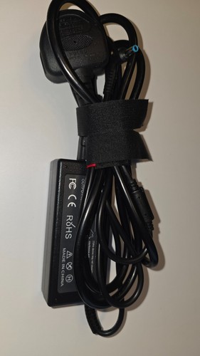 HP Laptop Netzteil Ersatz Ladegerät kompatibel HP siehe Fotos Ersatz AC