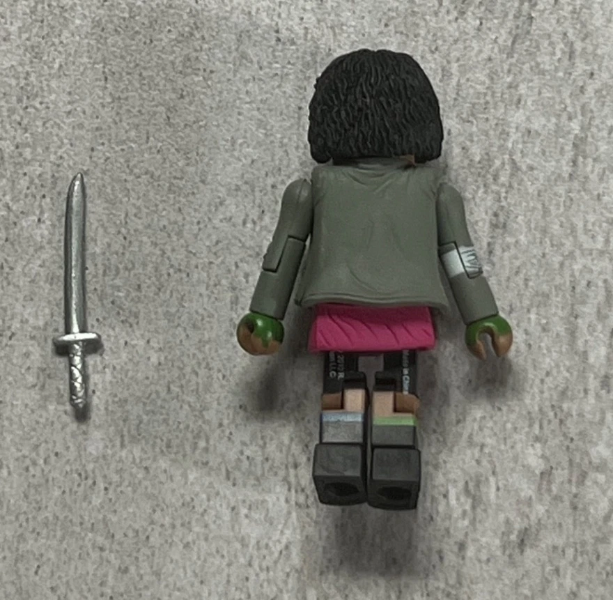 最小化行尸走肉麦克风散装雕像 2012 — 第 2/2 张图片