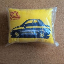Familia 30Th Anniversary George Cushion
