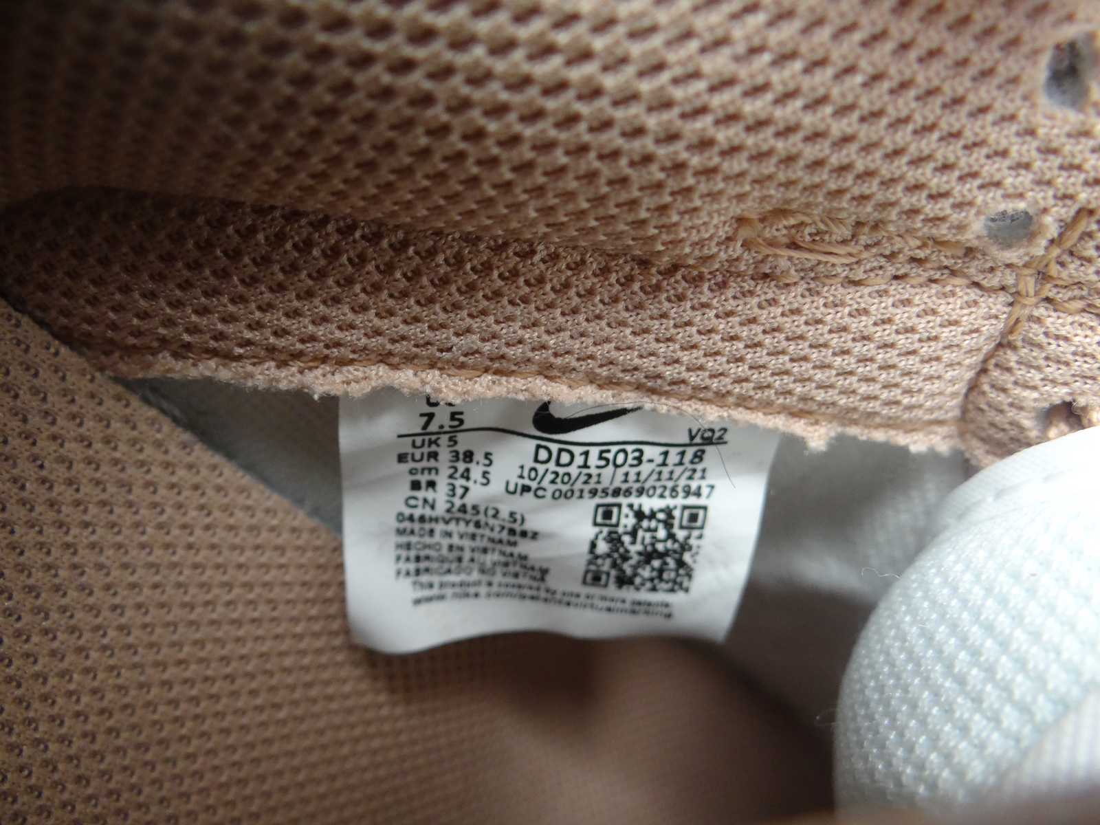 WOMENS NIKE DUNK LOW ROSE WHISPER TRAINERS- SIZE UK 5 - VERY GOOD 