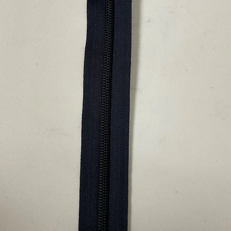 10 Yards (30 feet)  Navy Blue YKK Zipper coil chain # 5 CI 5/8" 233 - Image 2 of 2